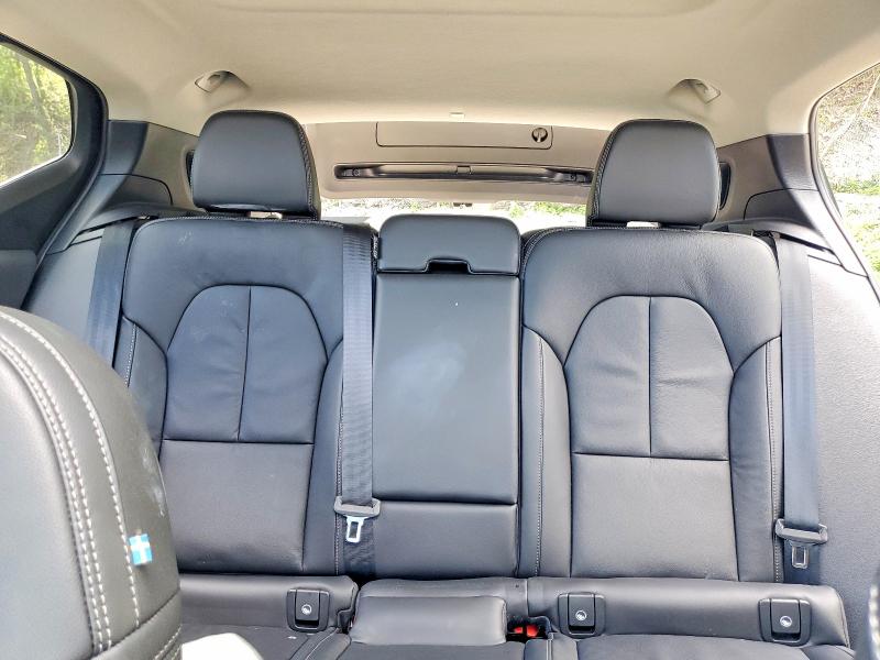 Продаж на аукціоні авто 2022 Volvo Xc40, vin: YV4162UKXN2739251, номер лоту: 51193146