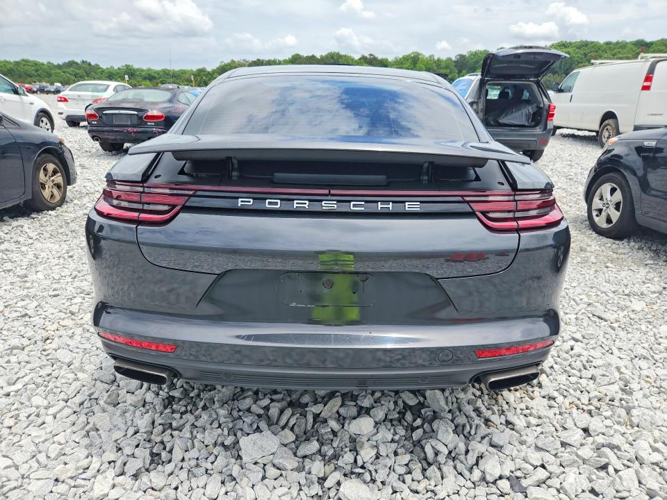 54833616 :رقم المزاد ، WP0AA2A72JL115885 vin ، 2018 Porsche Panamera مزاد بيع