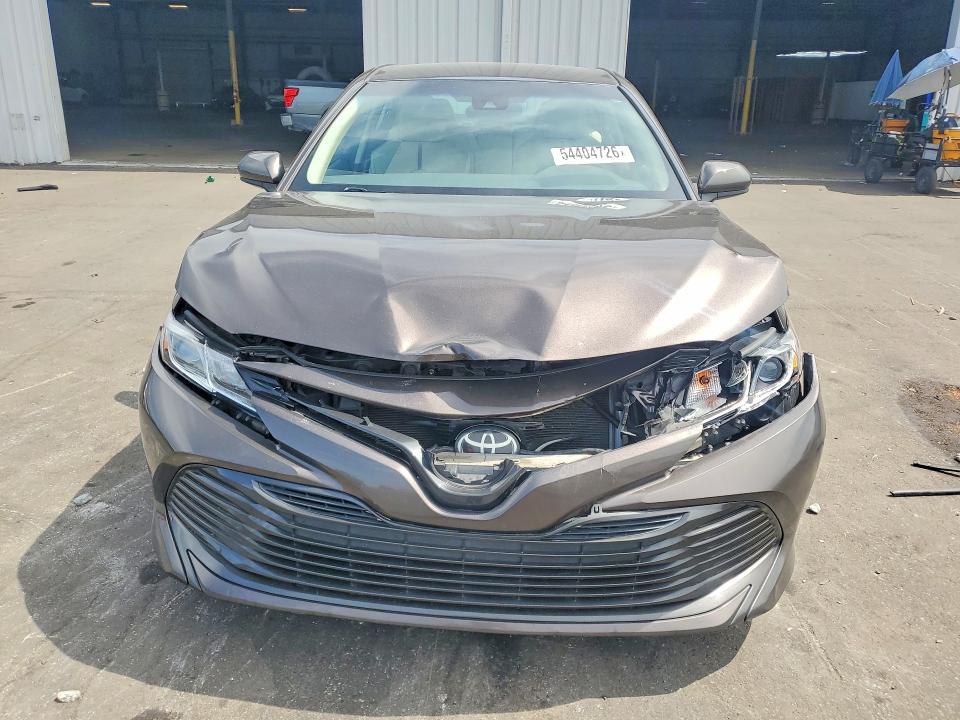 Продажа на аукционе авто 2018 Toyota Camry, vin: 4T1B11HK6JU646389, номер лота: 54404726
