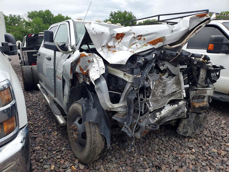 53023246 :رقم المزاد ، 3C63RRGL3GG180451 vin ، 2016 Ram 3500 مزاد بيع