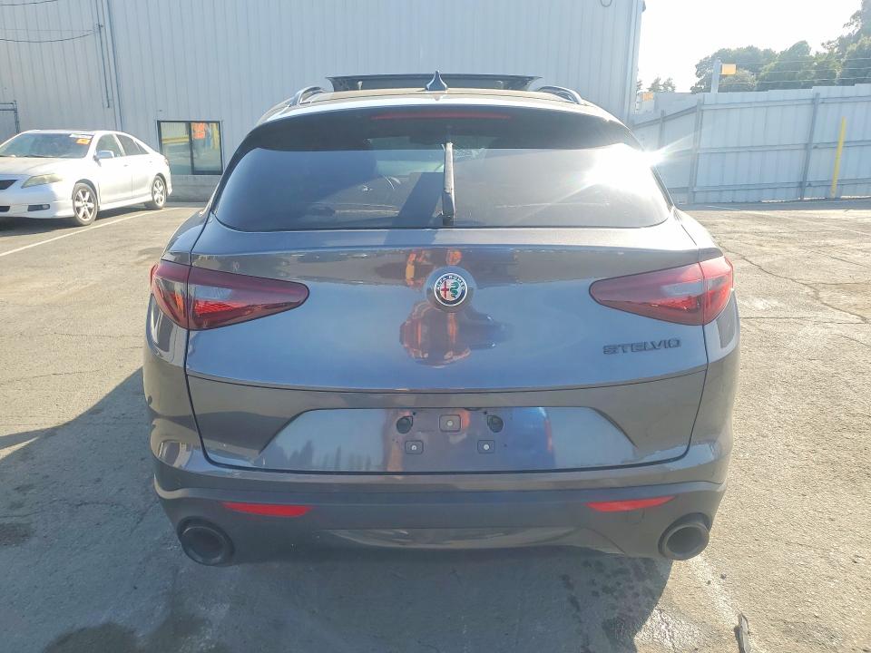 Продажа на аукционе авто 2020 Alfa Romeo Stelvio, vin: ZASPAJAN5L7C93926, номер лота: 53218916