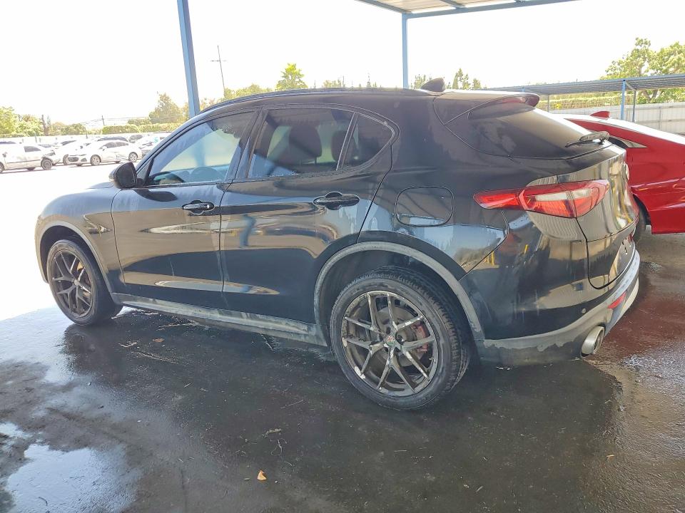 52088936 :رقم المزاد ، ZASPAJAN2K7C38879 vin ، 2019 Alfa Romeo Stelvio مزاد بيع