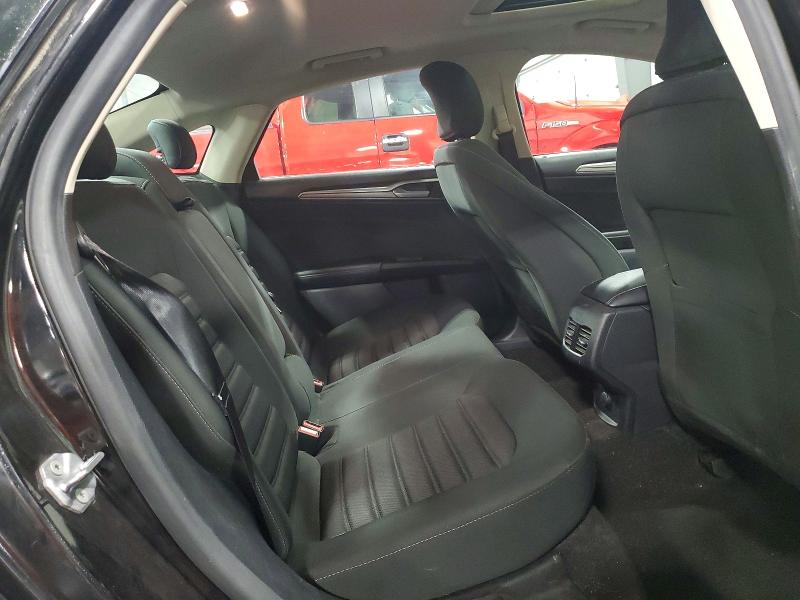 53377746 :رقم المزاد ، 3FA6P0LU3KR182757 vin ، 2019 Ford Fusion مزاد بيع