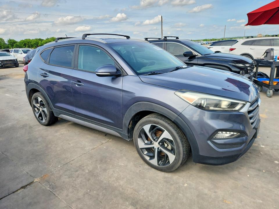 Продаж на аукціоні авто 2017 Hyundai Tucson, vin: KM8J33A28HU379777, номер лоту: 55218826