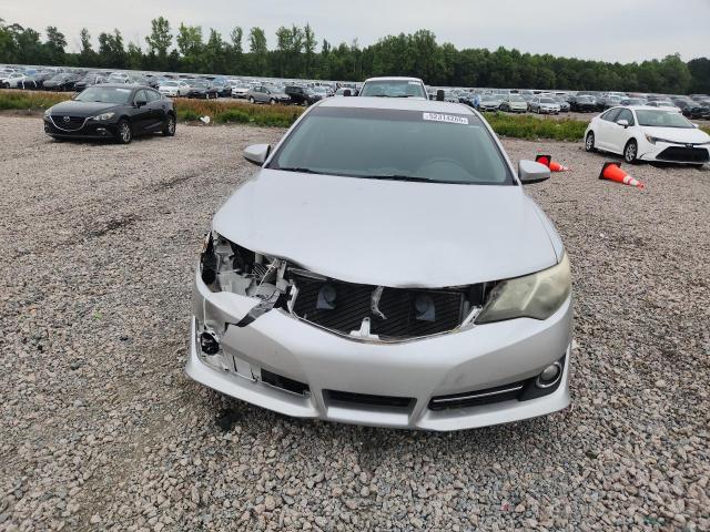 52314266 :رقم المزاد ، 4T1BF1FKXEU335381 vin ، 2014 Toyota Camry مزاد بيع