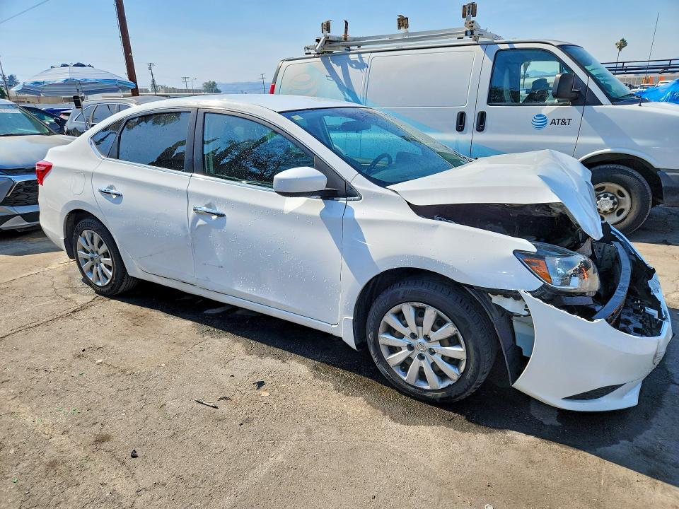 2016 Nissan Sentra მანქანა იყიდება აუქციონზე, vin: 3N1AB7AP7GY213758, აუქციონის ნომერი: 54282666