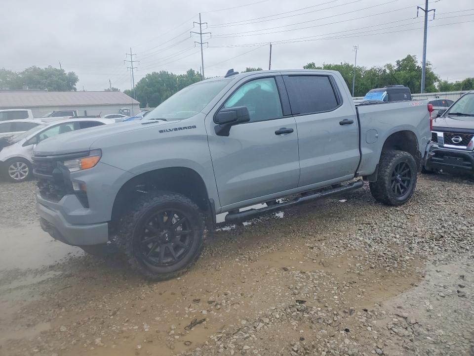 56937556 :رقم المزاد ، 1GCPKBEK8SZ215266 vin ، 2025 Chevrolet Silverado مزاد بيع