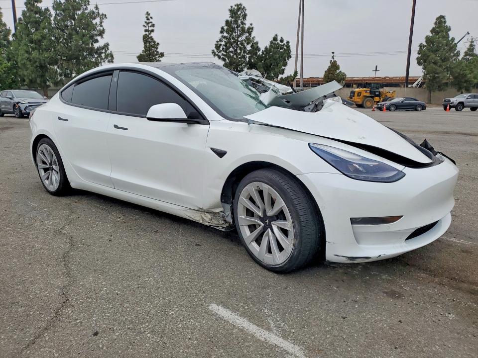 Продажа на аукционе авто 2022 Tesla Model 3, vin: 5YJ3E1EAXNF302703, номер лота: 53306046