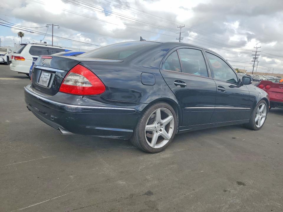 2009 Mercedes-benz E მანქანა იყიდება აუქციონზე, vin: WDBUF56X59B377442, აუქციონის ნომერი: 54908086