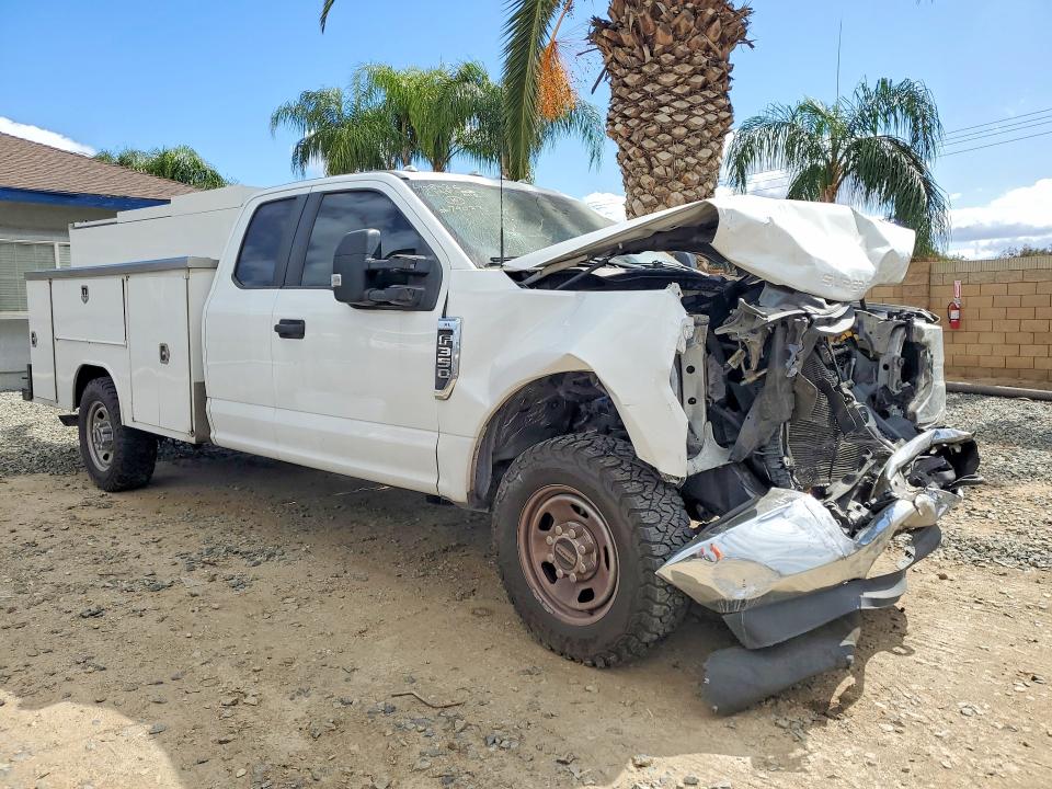 Продажа на аукционе авто 2022 Ford F350, vin: 1FD8X3E64NEE94642, номер лота: 49757246