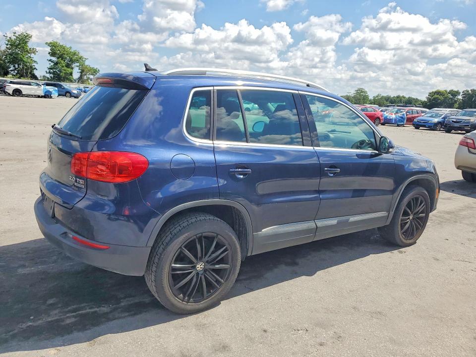 54011146 :رقم المزاد ، WVGBV7AX2FW599130 vin ، 2015 Volkswagen Tiguan مزاد بيع