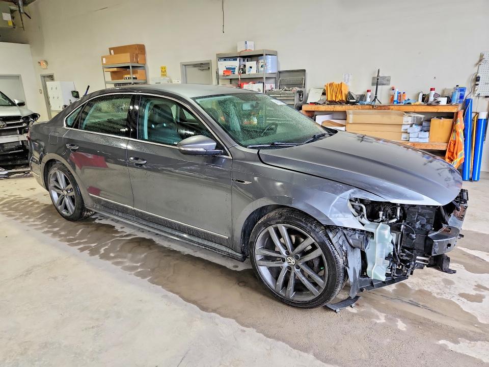 Продажа на аукционе авто 2017 Volkswagen Passat, vin: 1VWDT7A34HC035142, номер лота: 54628766