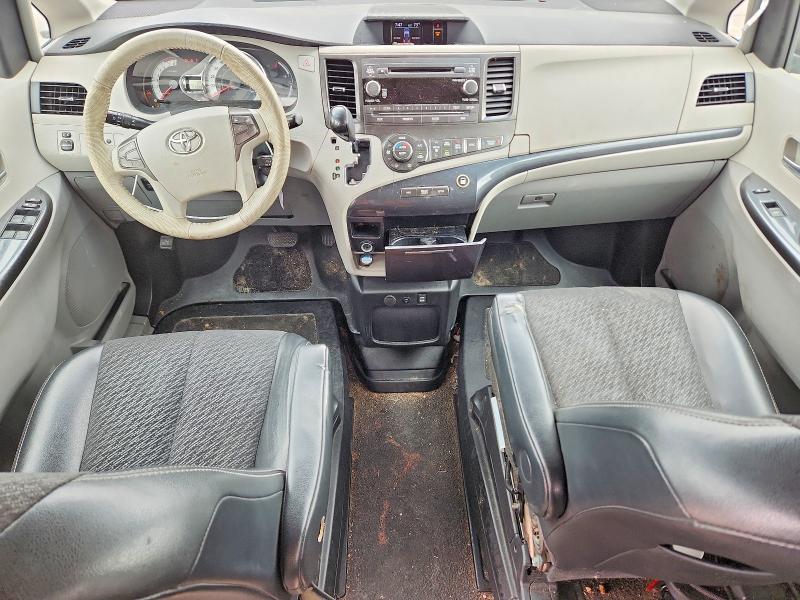 Продажа на аукционе авто 2012 Toyota Sienna, vin: 5TDXK3DC8CS246889, номер лота: 54124946