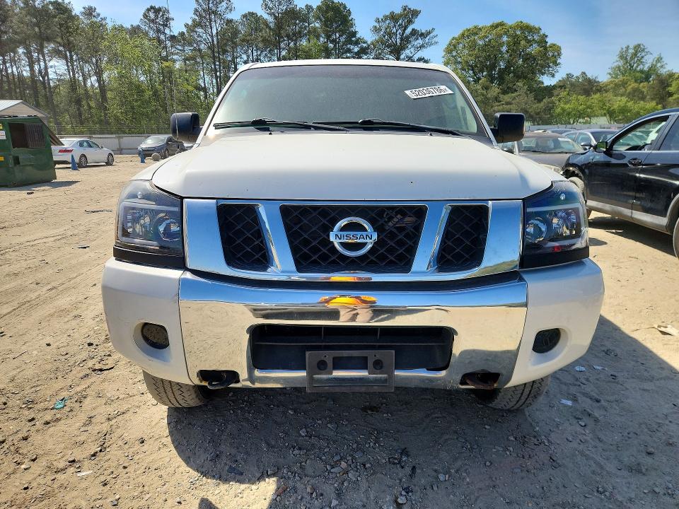 2011 Nissan Titan მანქანა იყიდება აუქციონზე, vin: 1N6AA0EC6BN325405, აუქციონის ნომერი: 52036786