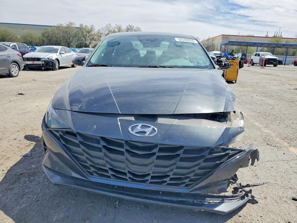 52249036 :رقم المزاد ، 5NPLM4AG9PH093831 vin ، 2023 Hyundai Elantra مزاد بيع