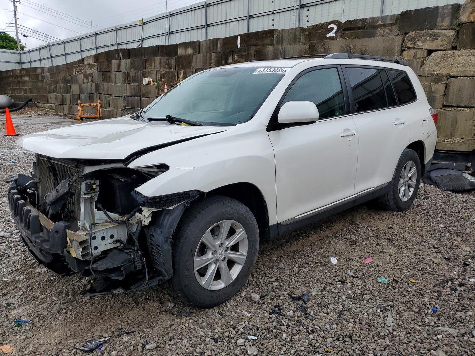 53753026 :رقم المزاد ، 5TDBK3EH3BS056372 vin ، 2011 Toyota Highlander مزاد بيع