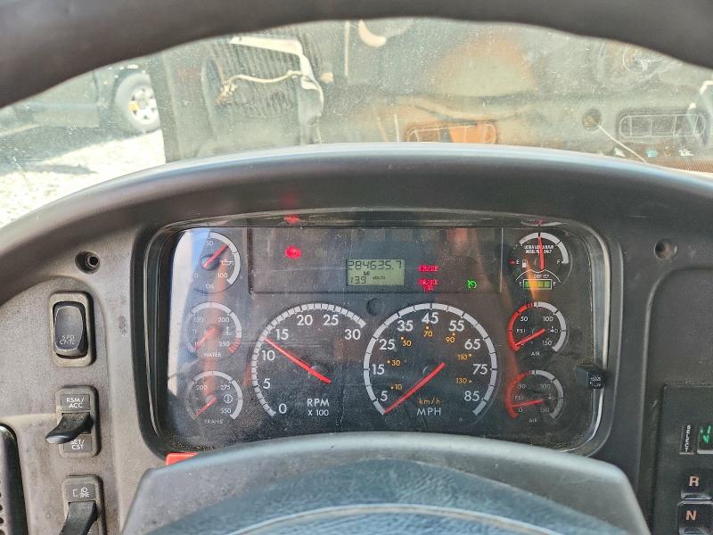 Продажа на аукционе авто 2012 Freightliner M2, vin: 1FVHCYBS8CHBJ2520, номер лота: 52363606