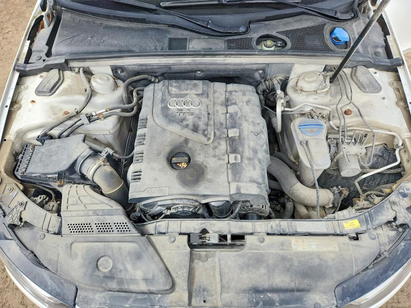 52818716 :رقم المزاد ، WAUFFCFL0FN001167 vin ، 2015 Audi A4 مزاد بيع