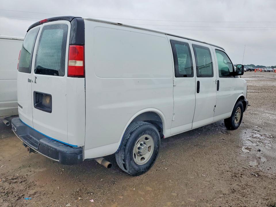 53878906 :رقم المزاد ، 1GCWGFCAXD1902863 vin ، 2013 Chevrolet Express G2500 مزاد بيع