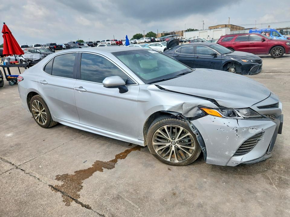 Продаж на аукціоні авто 2018 Toyota Camry, vin: 4T1B11HK7JU130896, номер лоту: 54124656
