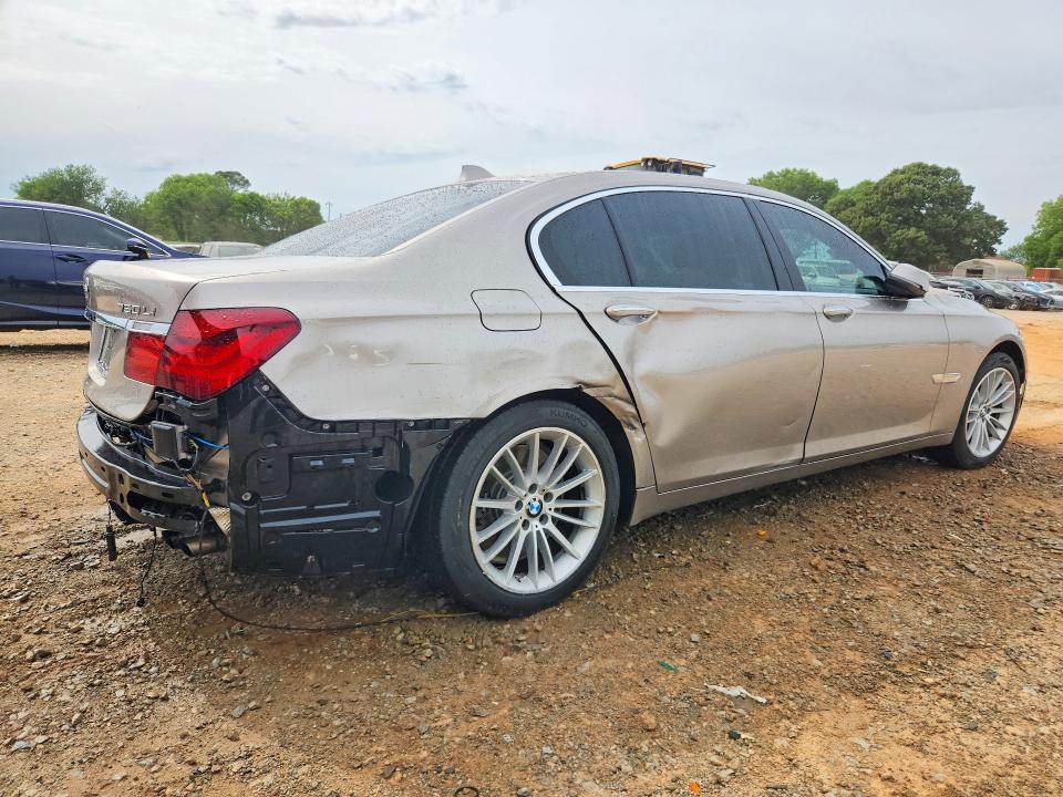 2014 Bmw 750 მანქანა იყიდება აუქციონზე, vin: WBAYE8C52ED134631, აუქციონის ნომერი: 52161706