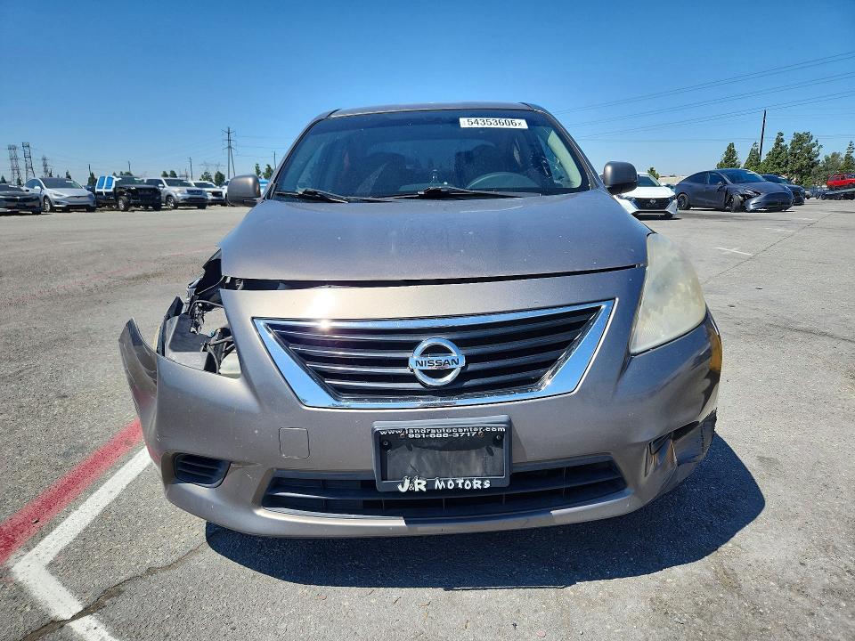 54353606 :رقم المزاد ، 3N1CN7AP8DL892979 vin ، 2013 Nissan Versa مزاد بيع