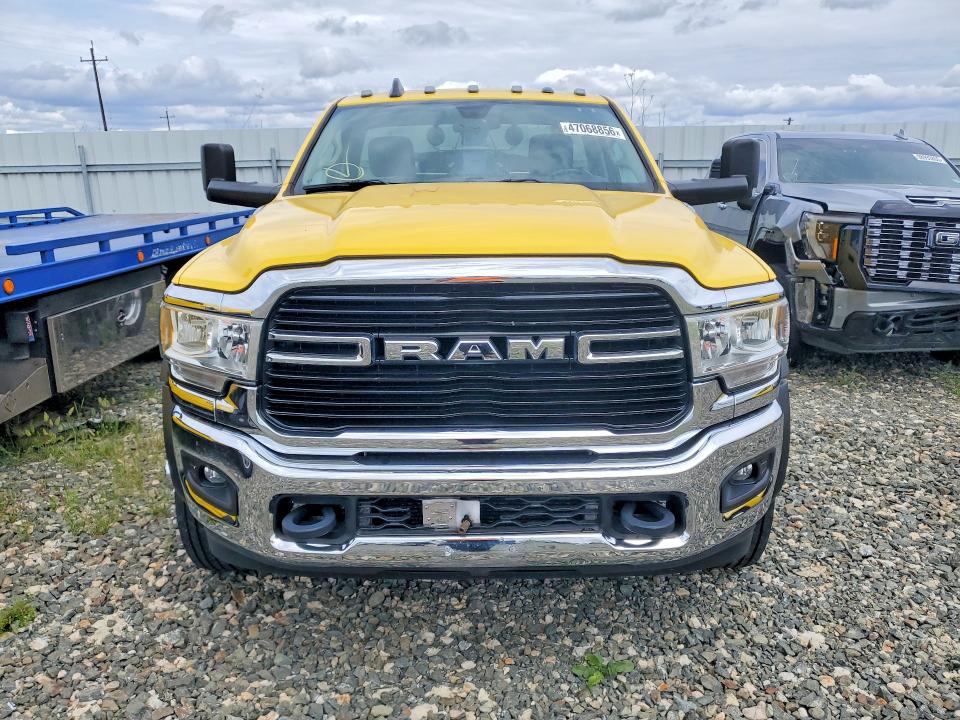 47068856 :رقم المزاد ، 3C7WRMBL7KG619761 vin ، 2019 Ram 5500 مزاد بيع