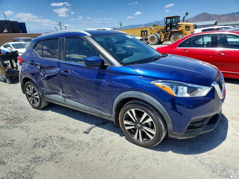 Продажа на аукционе авто 2019 Nissan Kicks, vin: 3N1CP5CU5KL516982, номер лота: 54918416