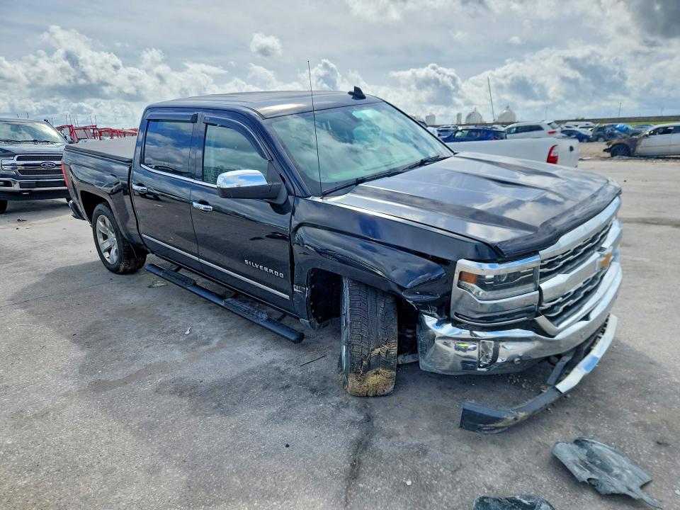 54705606 :رقم المزاد ، 3GCPCSEC5JG435243 vin ، 2018 Chevrolet Silverado مزاد بيع