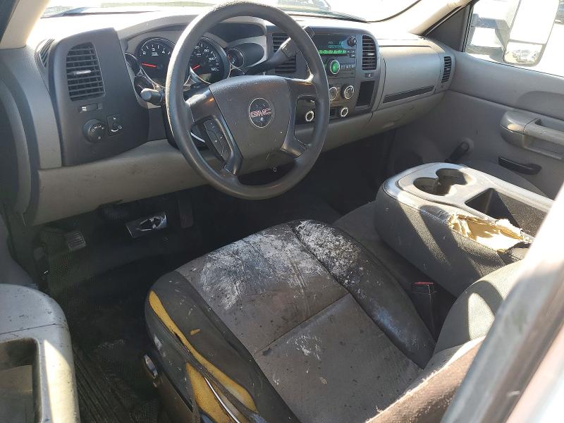 54005206 :رقم المزاد ، 1GDHC24K58E108240 vin ، 2008 Gmc Sierra مزاد بيع