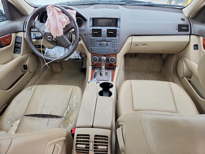 53319006 :رقم المزاد ، WDDGF8BBXBA512409 vin ، 2011 Mercedes-benz C مزاد بيع