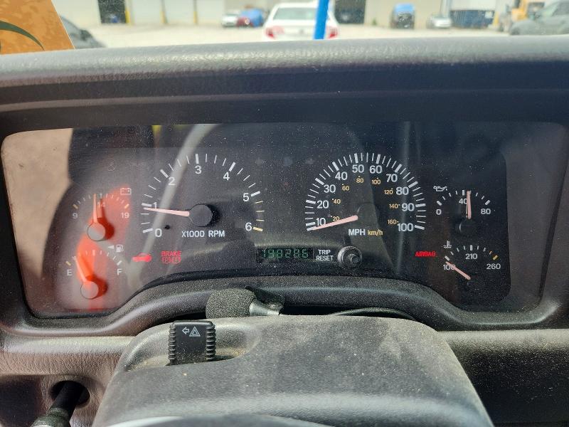 54684686 :رقم المزاد ، 1J4FF48S3YL196574 vin ، 2000 Jeep Cherokee مزاد بيع
