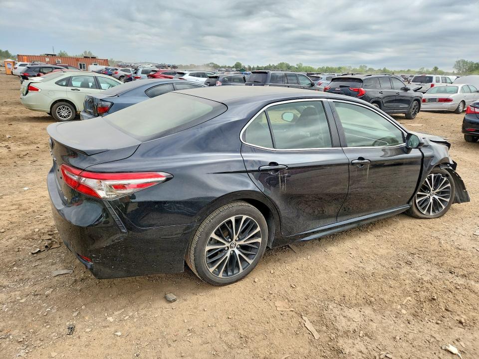 2018 Toyota Camry მანქანა იყიდება აუქციონზე, vin: JTNB11HKXJ3028935, აუქციონის ნომერი: 54119746