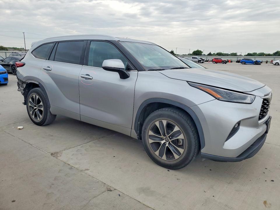2022 Toyota Highlander მანქანა იყიდება აუქციონზე, vin: 5TDGZRAH2NS098109, აუქციონის ნომერი: 53302596