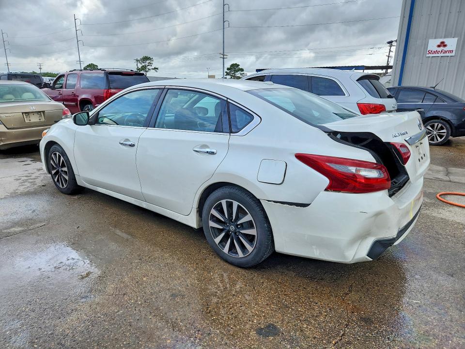 Продаж на аукціоні авто 2018 Nissan Altima, vin: 1N4AL3APXJC266219, номер лоту: 55178546