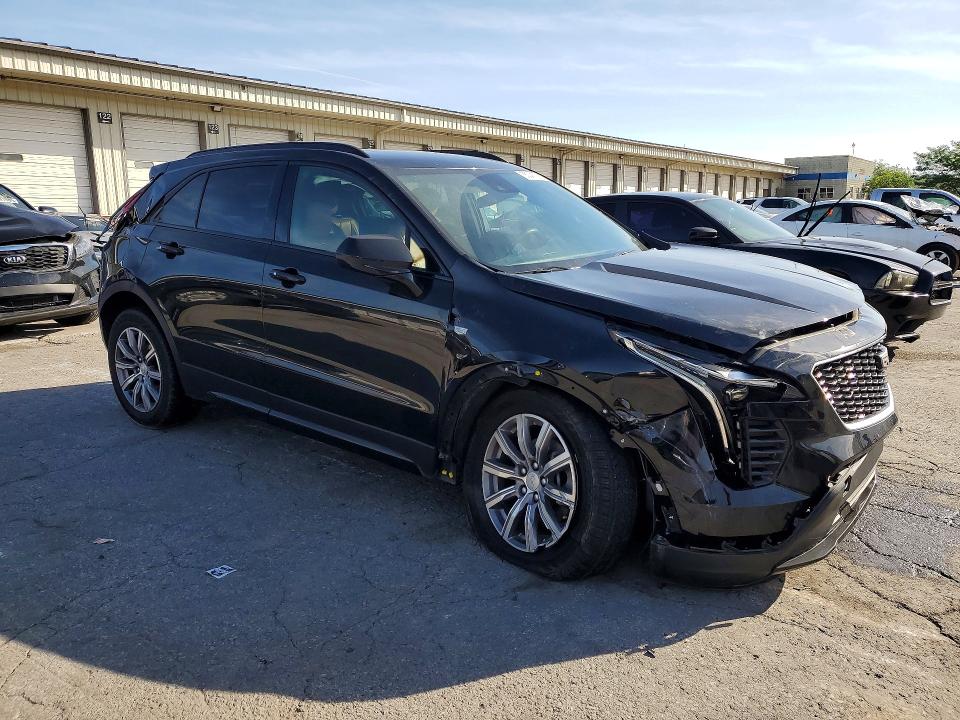 55341756 :رقم المزاد ، 1GYFZER41LF150147 vin ، 2020 Cadillac Xt4 مزاد بيع