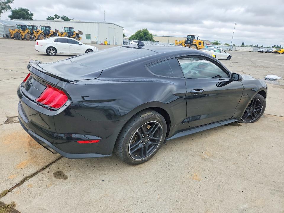 52089666 :رقم المزاد ، 1FA6P8CF6M5116032 vin ، 2021 Ford Mustang مزاد بيع