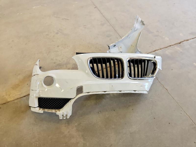 2015 Bmw X1 მანქანა იყიდება აუქციონზე, vin: WBAVM1C54FVW57108, აუქციონის ნომერი: 53045726