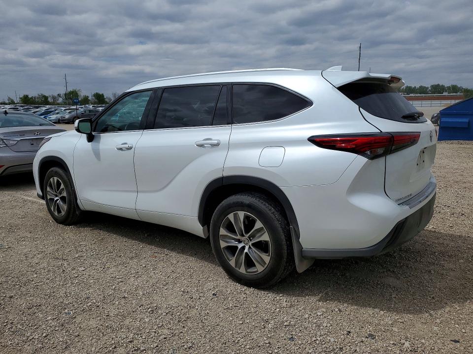 Продажа на аукционе авто 2022 Toyota Highlander, vin: 5TDGZRBHXNS561502, номер лота: 52427546