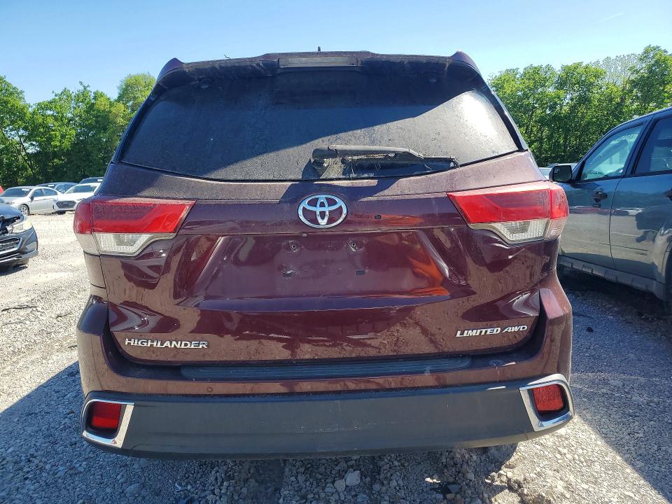 53310456 :رقم المزاد ، 5TDDZRFH9JS894765 vin ، 2018 Toyota Highlander مزاد بيع
