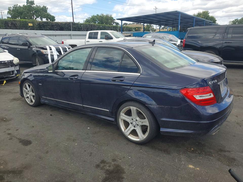Продажа на аукционе авто 2012 Mercedes-benz C, vin: WDDGF4HBXCA629764, номер лота: 55044396
