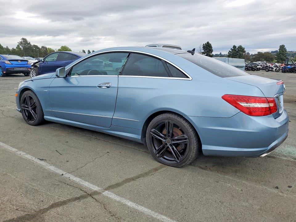 Продажа на аукционе авто 2012 Mercedes-benz E, vin: WDDKJ7DB9CF163912, номер лота: 52453136