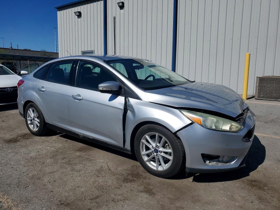 53889526 :رقم المزاد ، 1FADP3F25FL221548 vin ، 2015 Ford Focus مزاد بيع