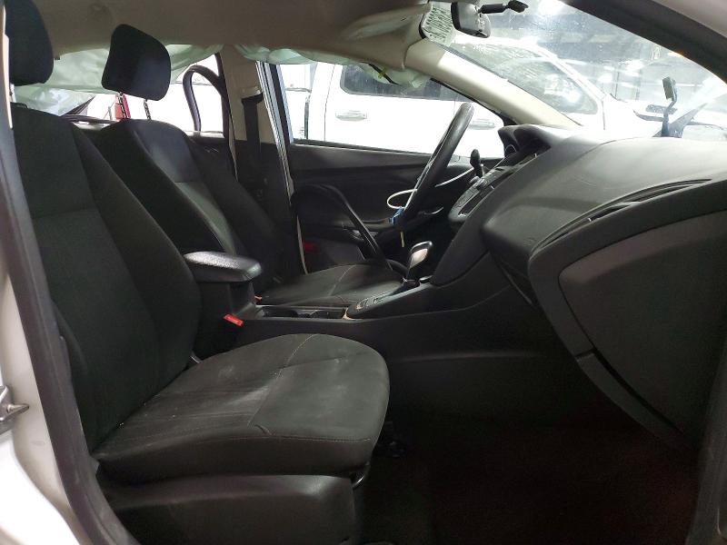53639016 :رقم المزاد ، 1FADP3F27FL262909 vin ، 2015 Ford Focus مزاد بيع