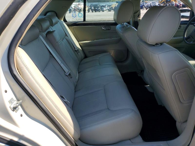 52957616 :رقم المزاد ، 1G6KA5E61BU103636 vin ، 2011 Cadillac Dts مزاد بيع