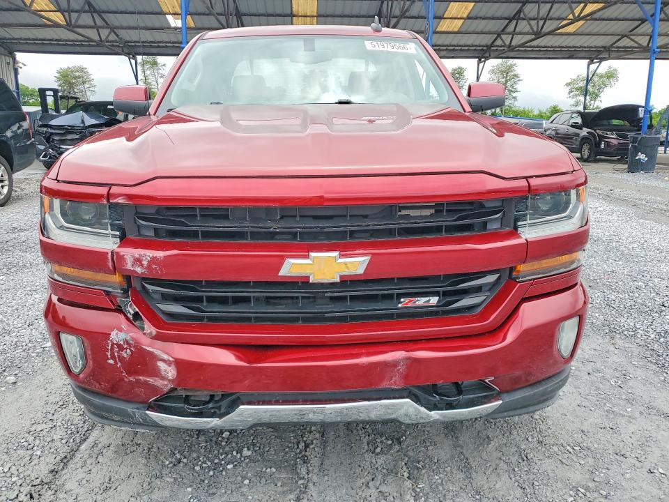 51979566 :رقم المزاد ، 3GCUKREC8JG313717 vin ، 2018 Chevrolet Silverado مزاد بيع