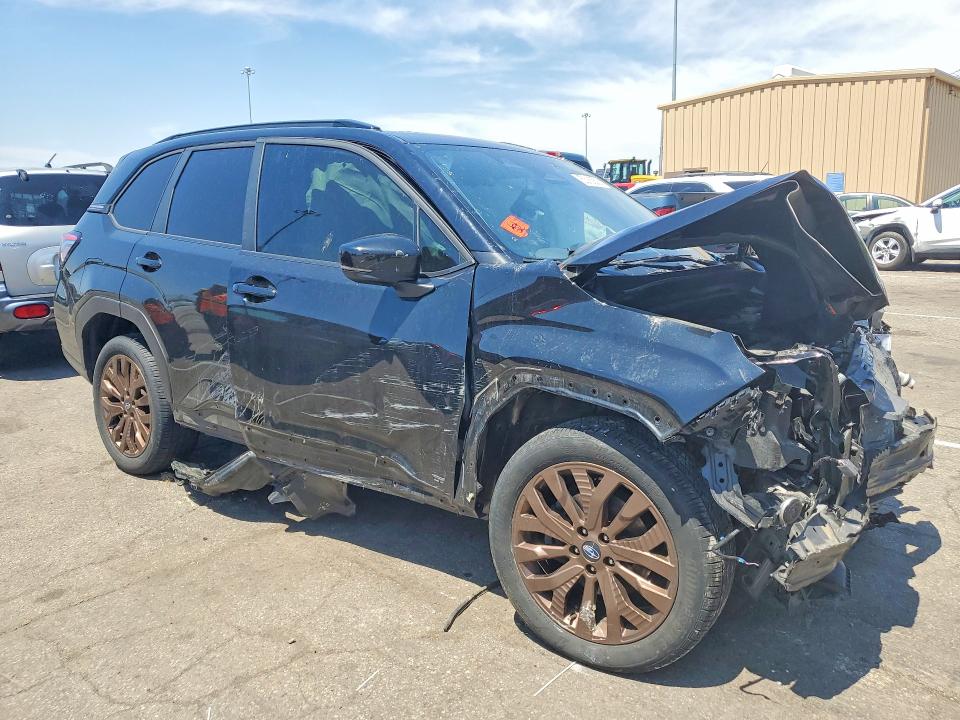 Продажа на аукционе авто 2025 Subaru Forester, vin: JF2SLDHC7SH426070, номер лота: 53182606