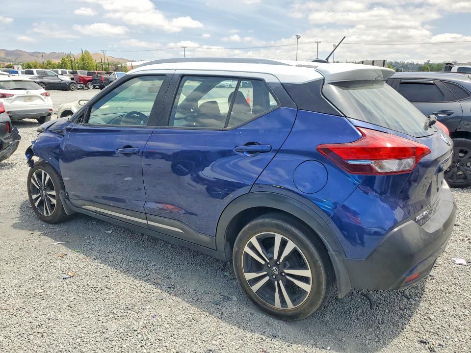 2018 Nissan Kicks მანქანა იყიდება აუქციონზე, vin: 3N1CP5CU5JL521498, აუქციონის ნომერი: 54681056
