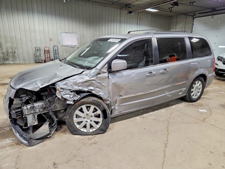 52103206 :رقم المزاد ، 2C4RC1BG2GR302954 vin ، 2016 Chrysler Town & Country مزاد بيع