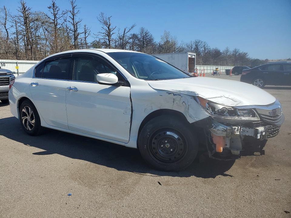 Продажа на аукционе авто 2017 Honda Accord, vin: 1HGCR2F39HA168436, номер лота: 52349096